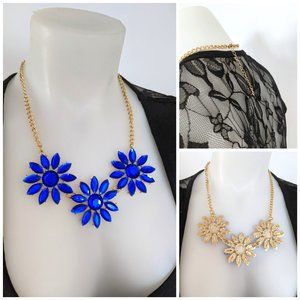 3/20$ NWOT Blue And Gold Flowers Necklace